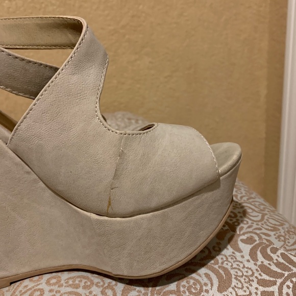 Steve Madden Wedges - Picture 4 of 6